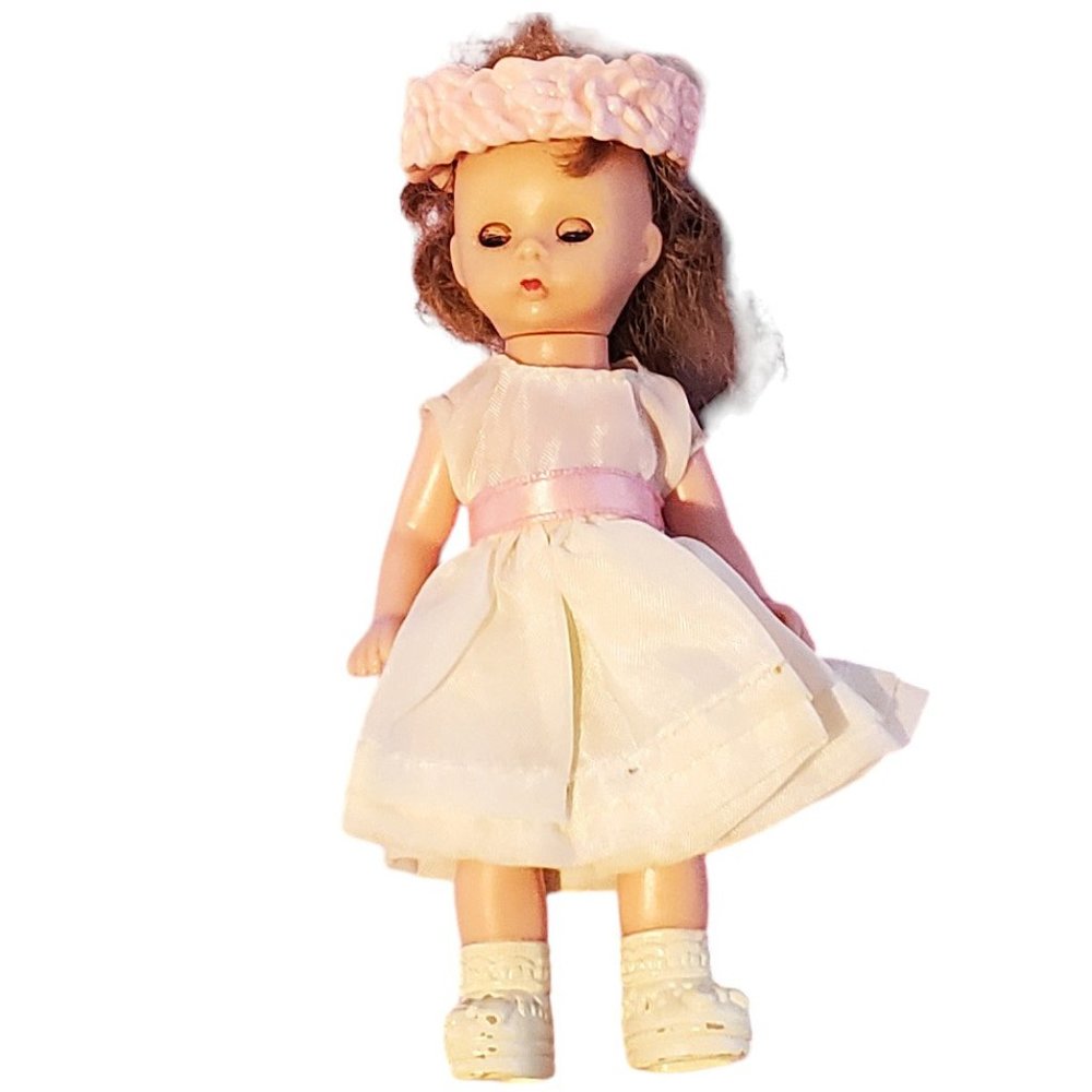 McDonalds Madame Alexander Flower Girl 2003